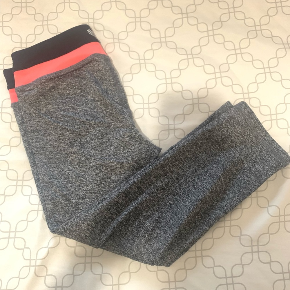 Forever 21 Capri Leggings